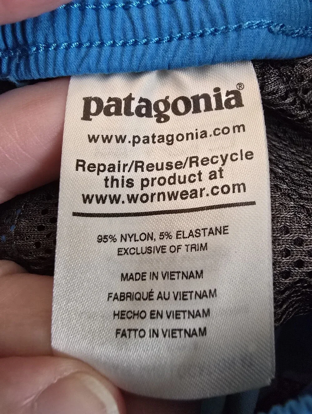 Patagonia Men's Stretch Wavefarer Volley Swim Shorts Colorblock Size M